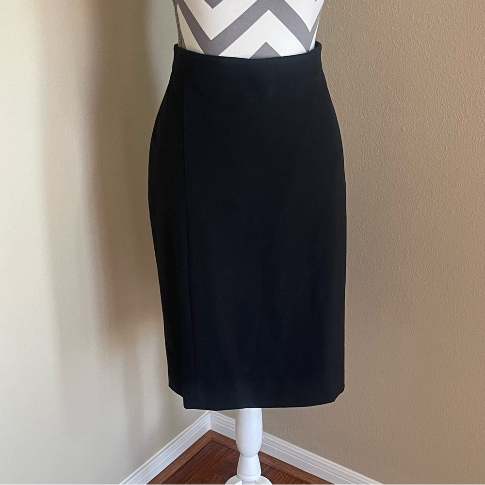 Ann Taylor Classic Black Pencil Skirt - Size: 10